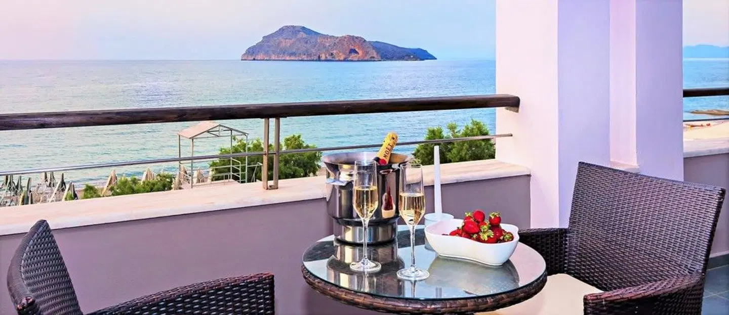 Porto Platanias Beach Resort & Spa Terrasse