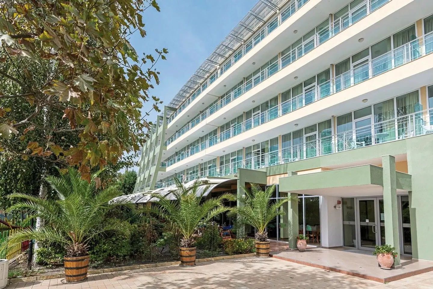 Ivana Palace EXTERIOR