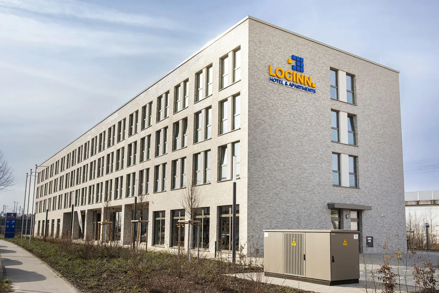 LOGINN Hotel Köln Airport EXTERIOR