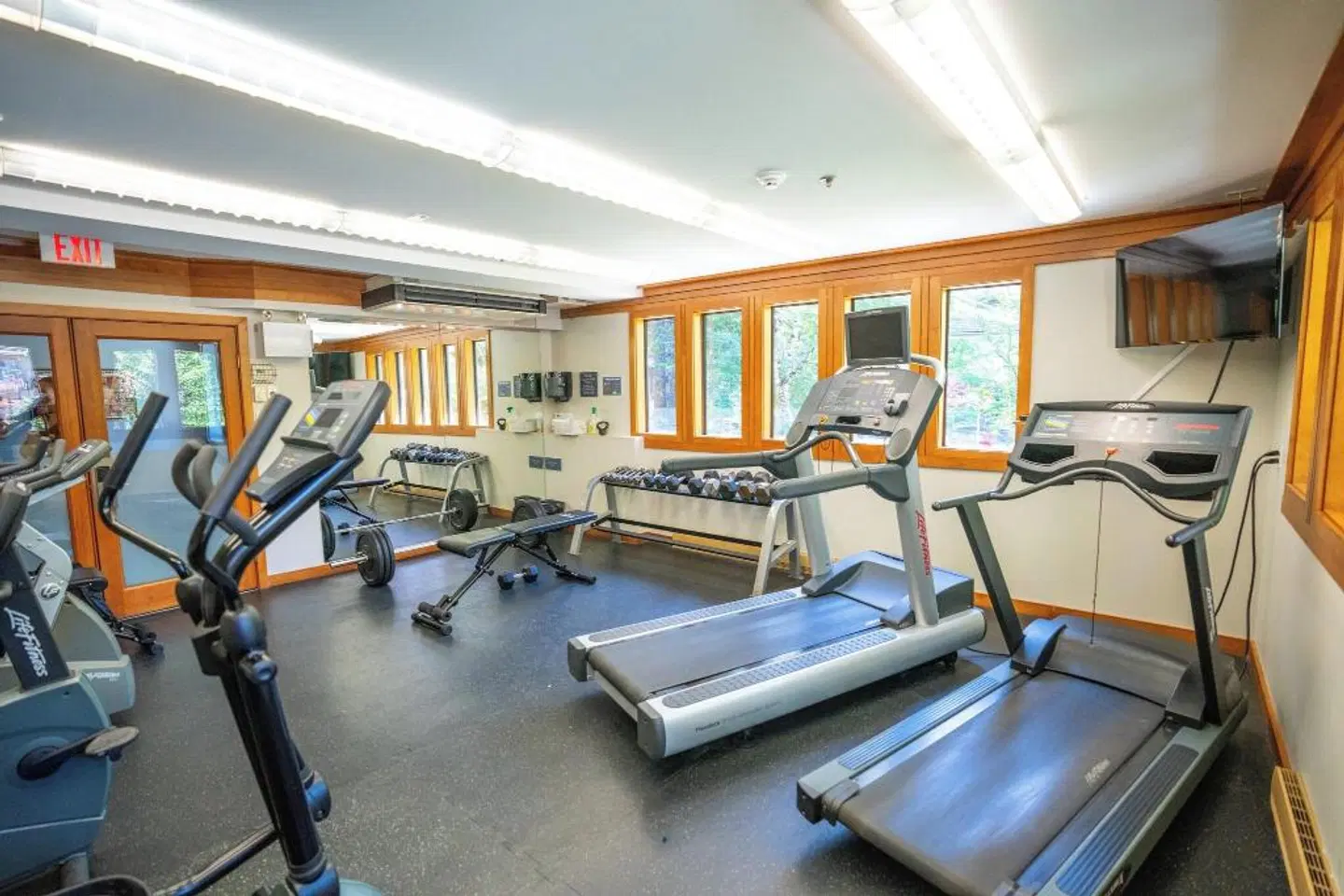 Whistler Village Inn & Suites SPORTS_AND_LEISURE