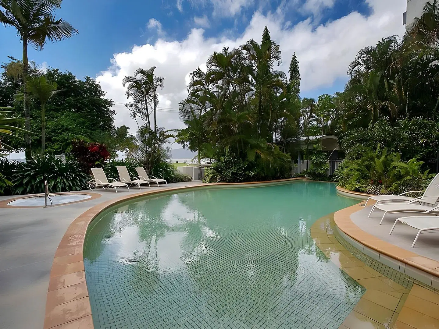 181 The Esplanade OUTDOOR_POOL