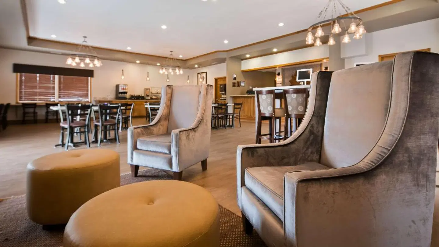 Best Western Buffalo Ridge Inn Bar