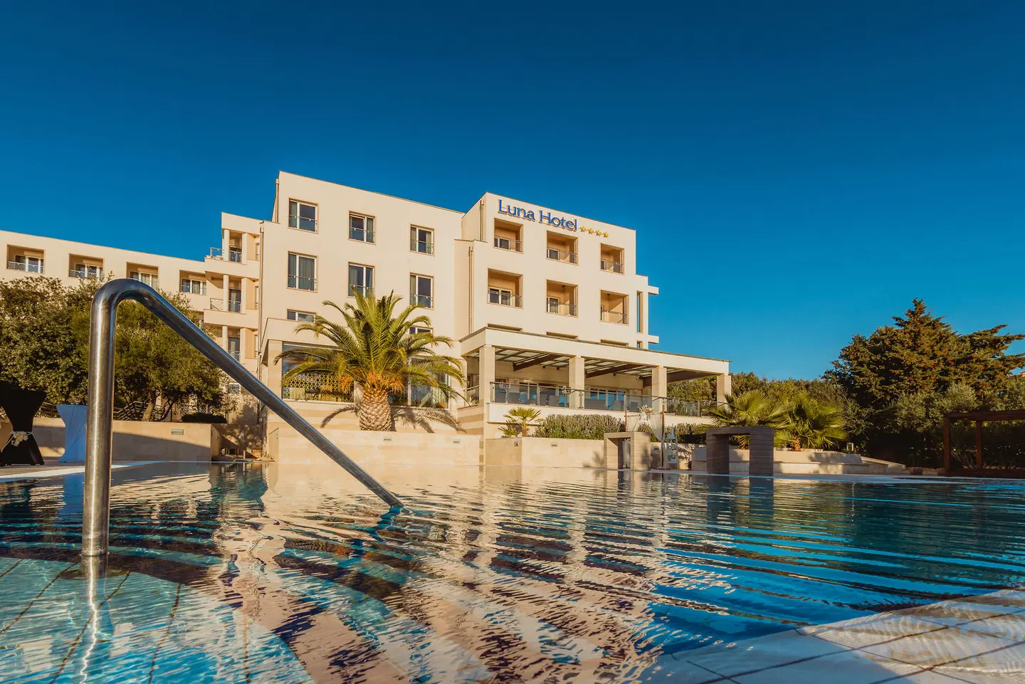 La Luna Hotel EXTERIOR