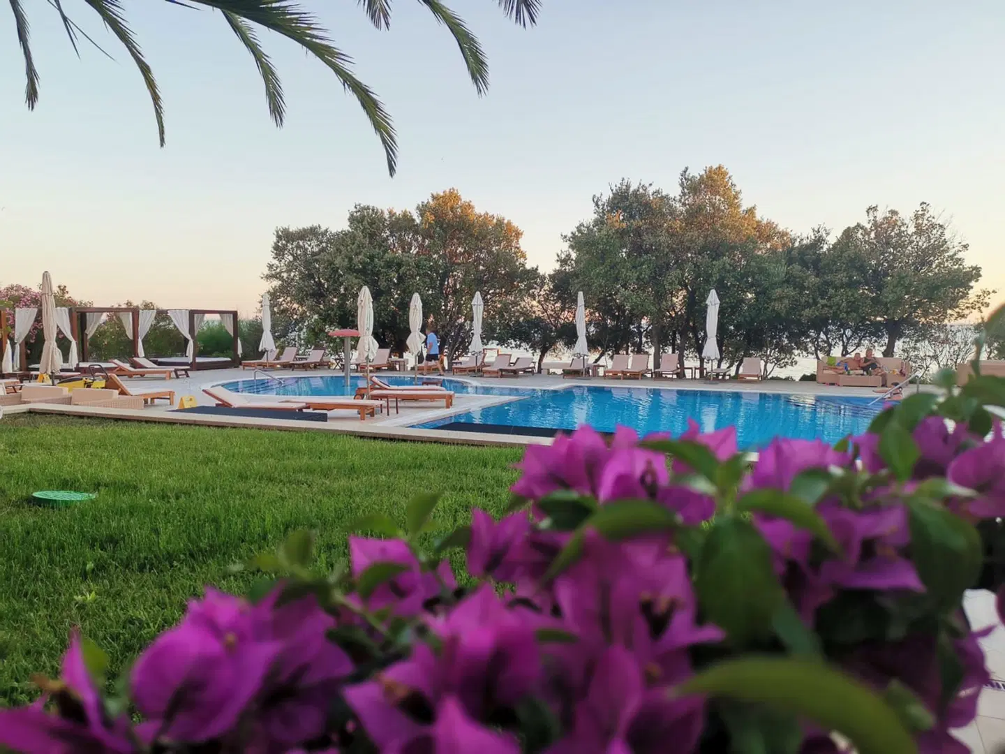 La Luna Hotel OUTDOOR_POOL