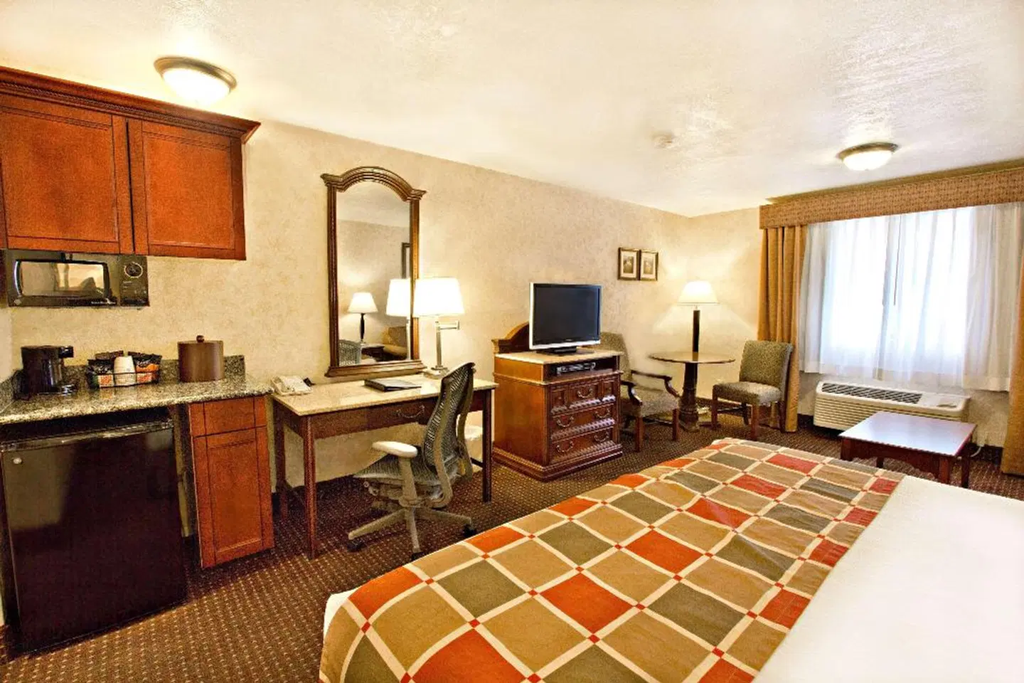 Best Western Plus Weston Inn ROOM_EXAMPLE