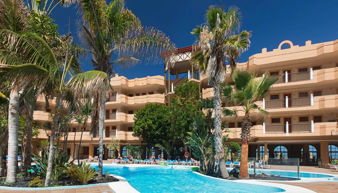 Elba Castillo San Jorge & Antigua Suite Hotel OUTDOOR_POOL