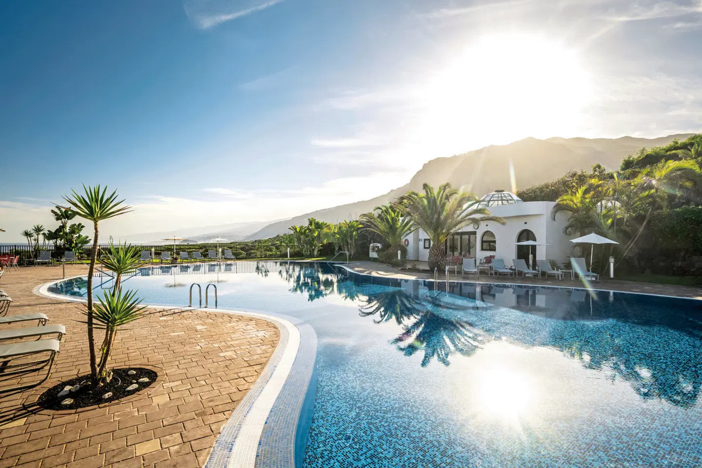 Hotel Luz Del Mar OUTDOOR_POOL