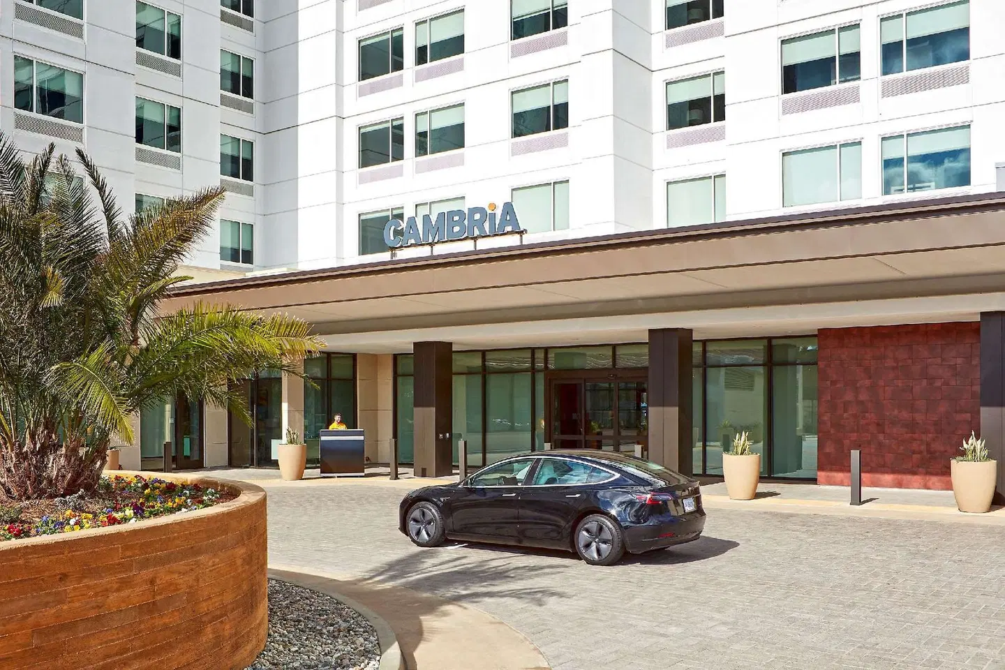 Cambria Hotel Anaheim Resort Area EXTERIOR