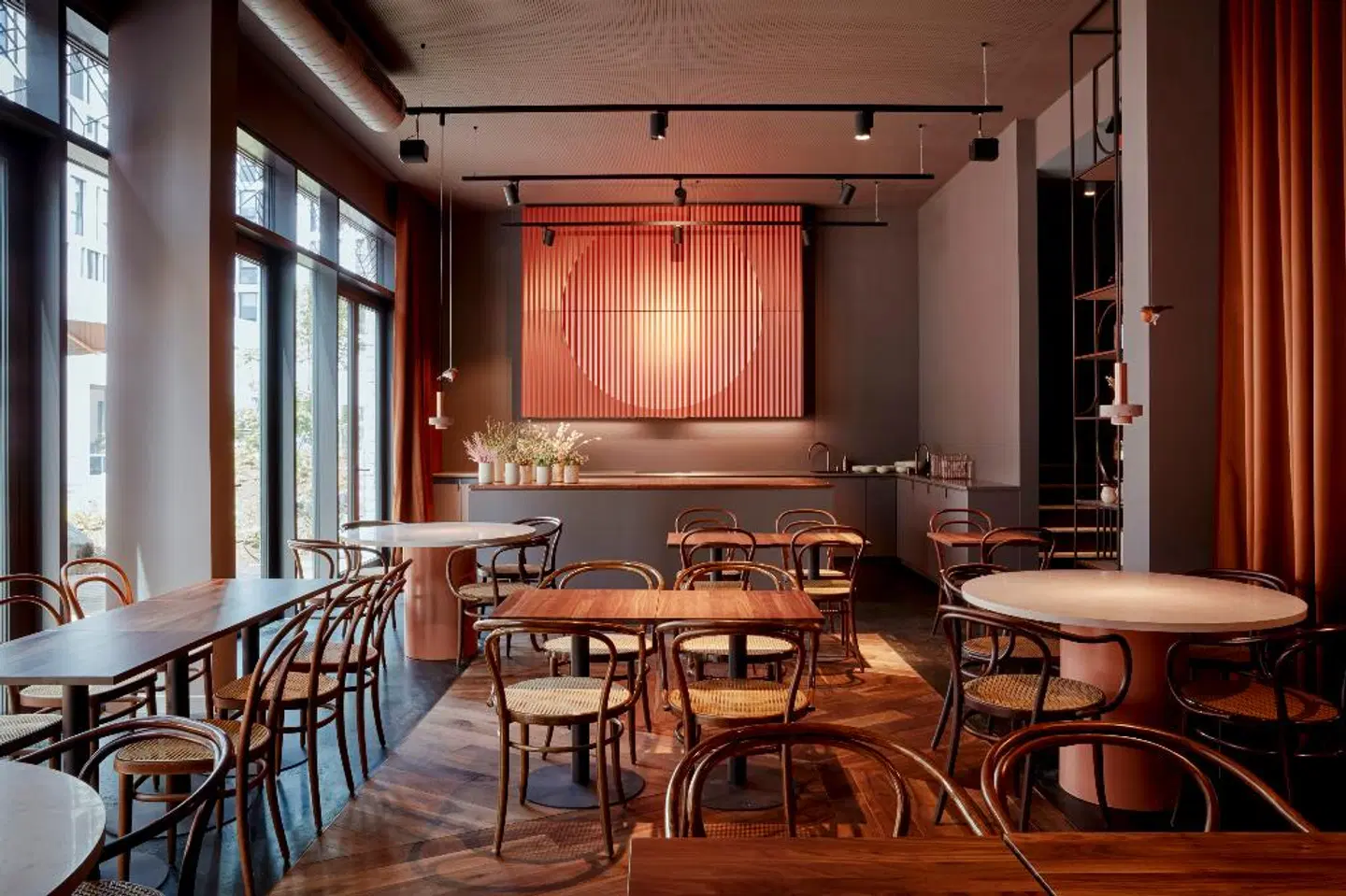 Lindley Lindenberg Restaurant