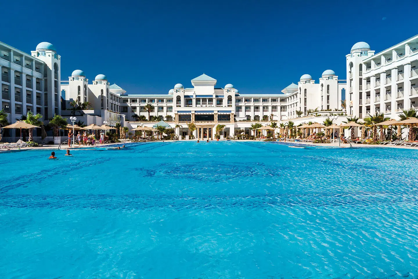 Barcelo Concorde Green Park Palace EXTERIOR