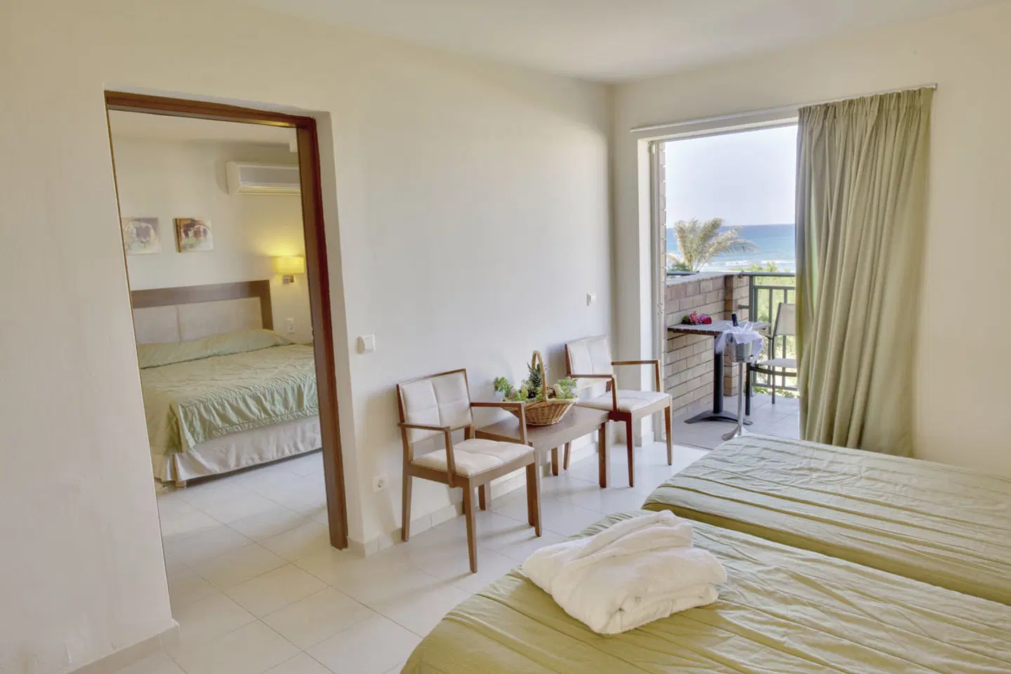 Bella Beach ROOM_EXAMPLE