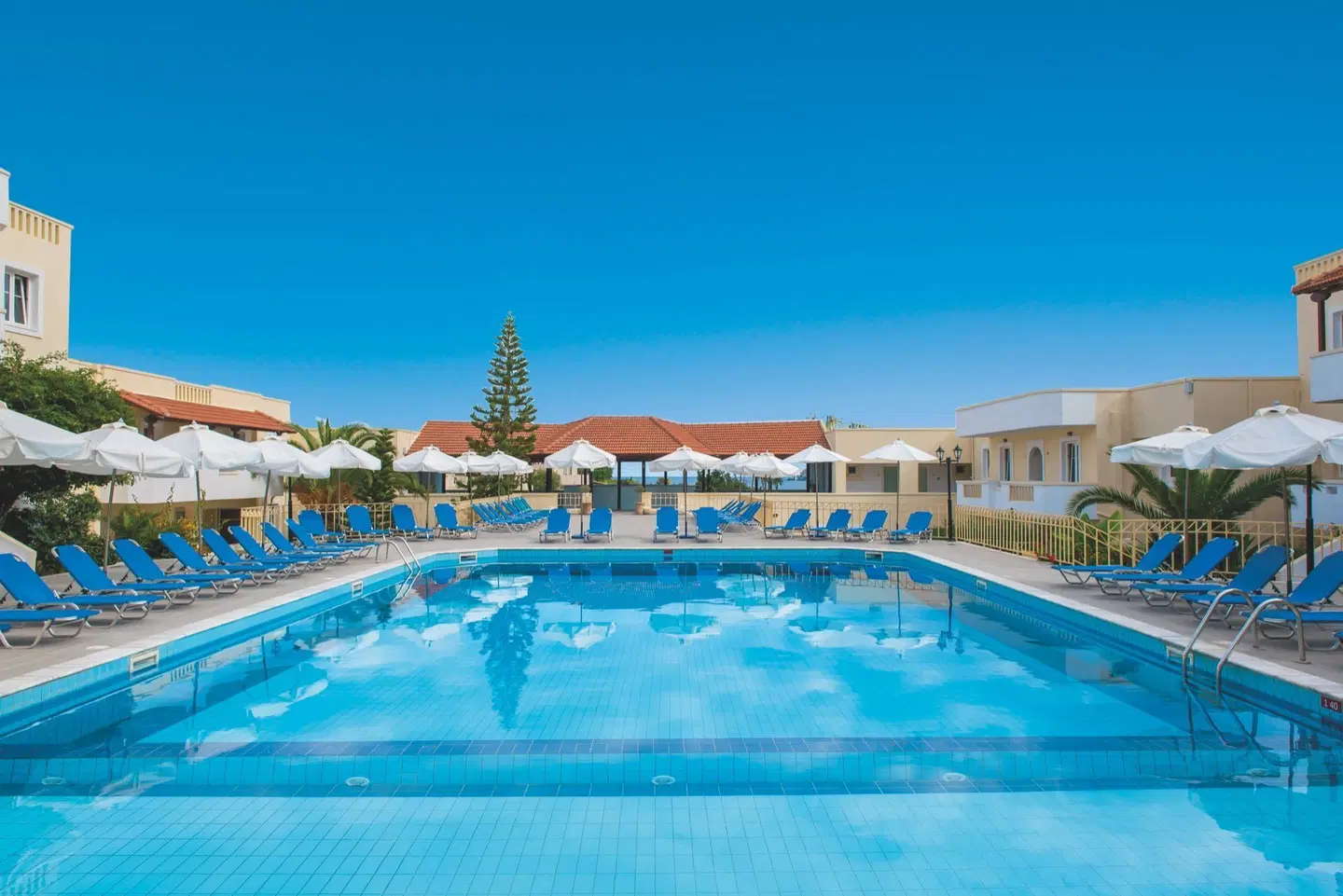 Alexander House OUTDOOR_POOL