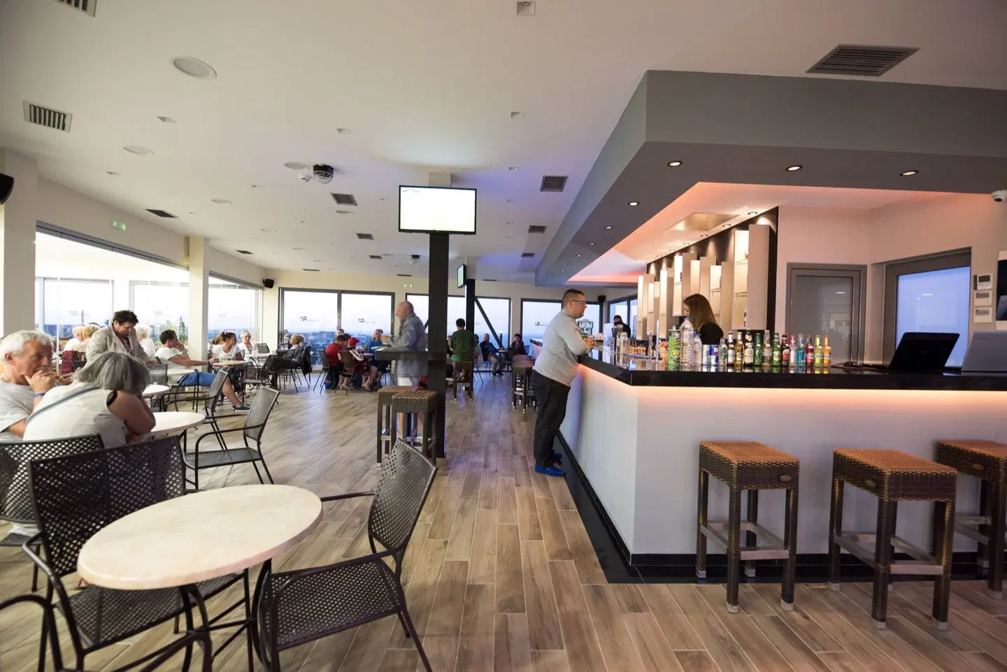 Panorama Hotel & Village Bar