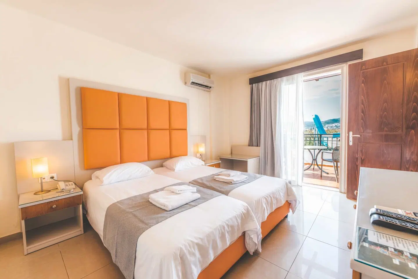 Chrispy Waterpark Resort ROOM_EXAMPLE