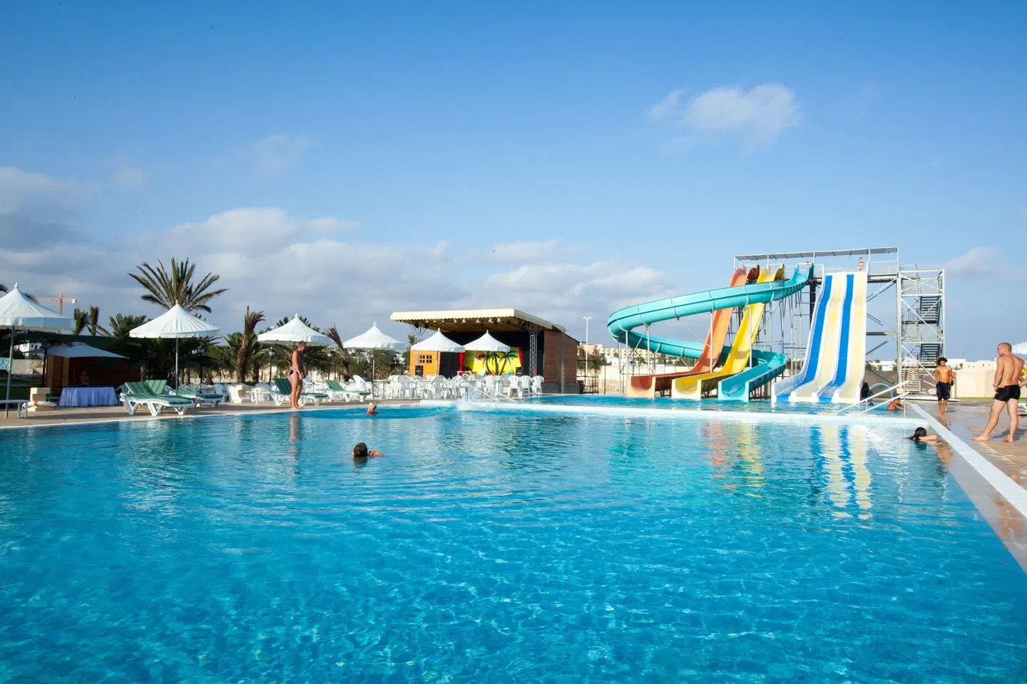 Khayam Garden Beach & Spa OUTDOOR_POOL