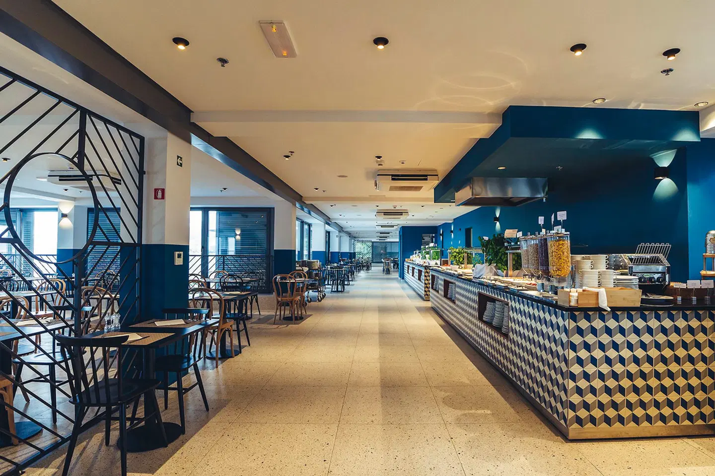 Morenia Beach Resort Bar