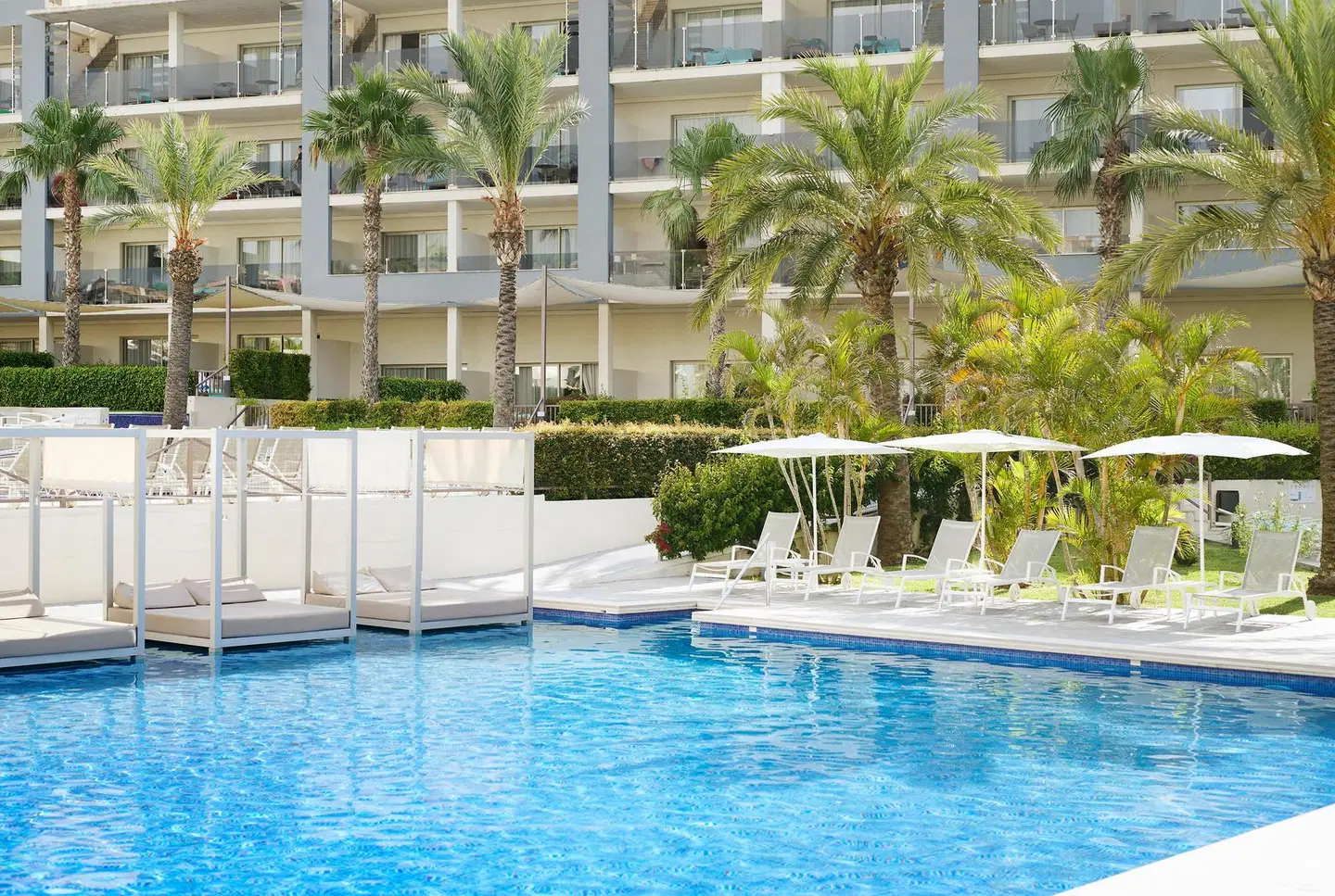Zafiro Palace Alcudia OUTDOOR_POOL