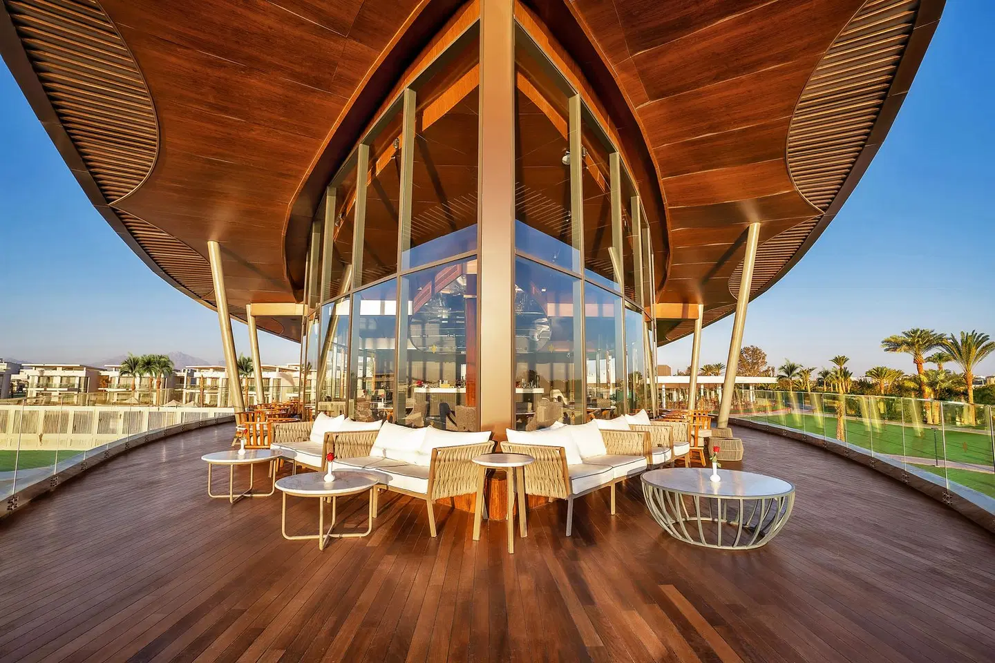 Rixos Premium Magawish Suites & Villas Terrasse