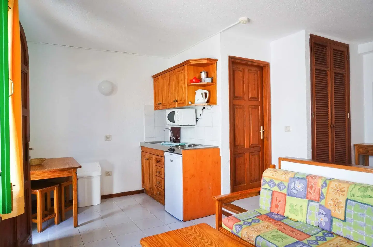 Cotillo Lagos ROOM_EXAMPLE