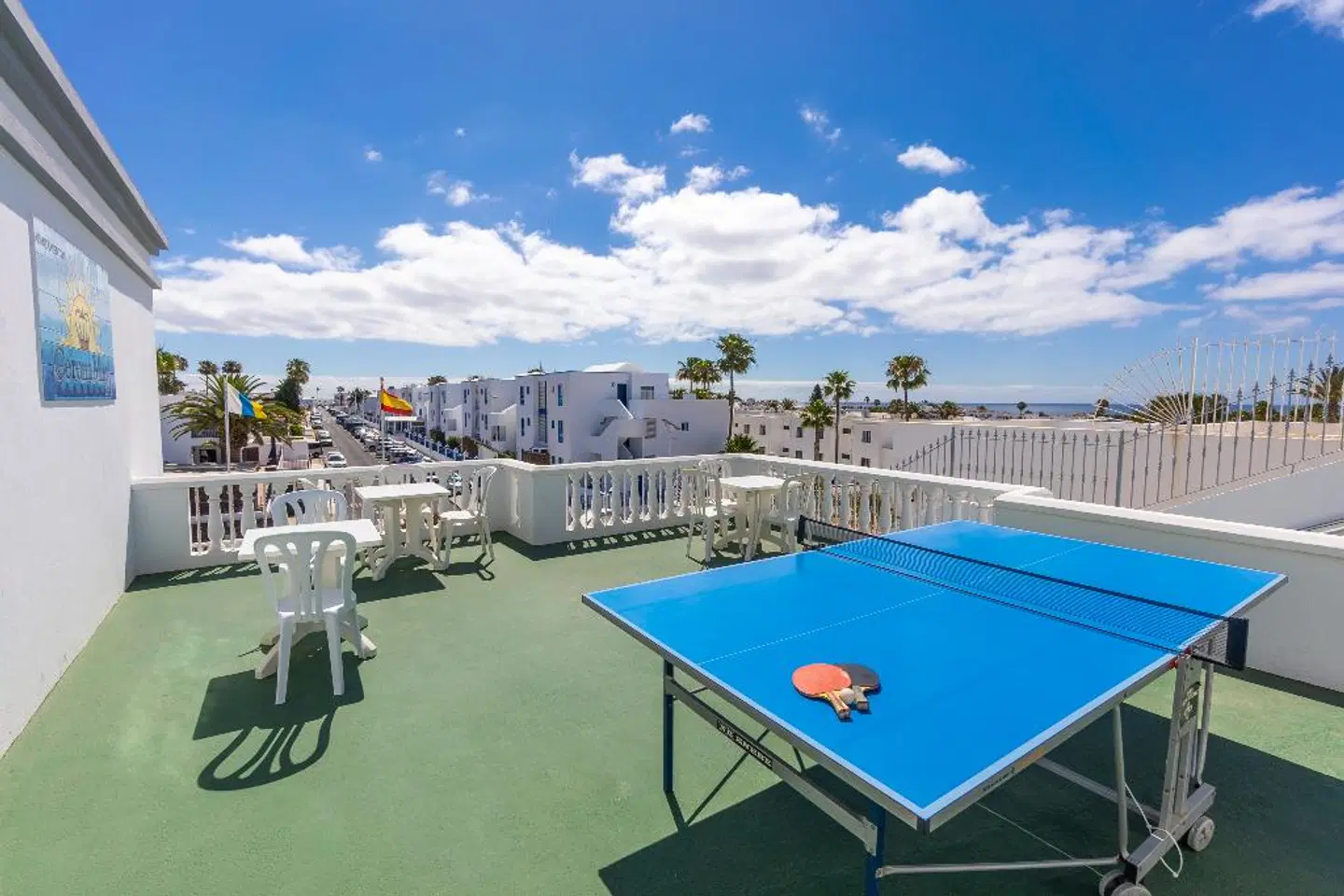 Apartamentos Corona Mar OUTDOOR_POOL