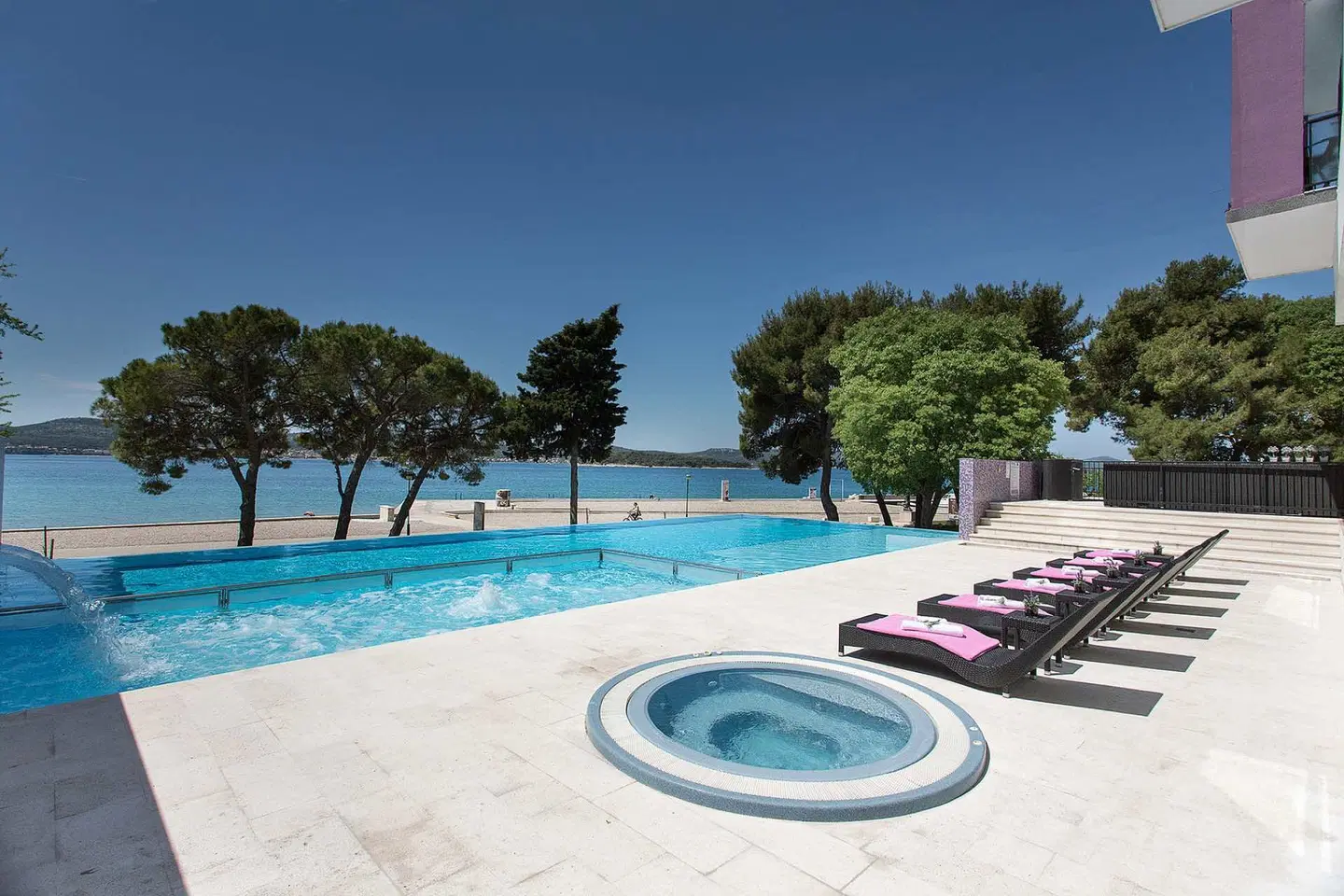 Hotel Adriatic OUTDOOR_POOL