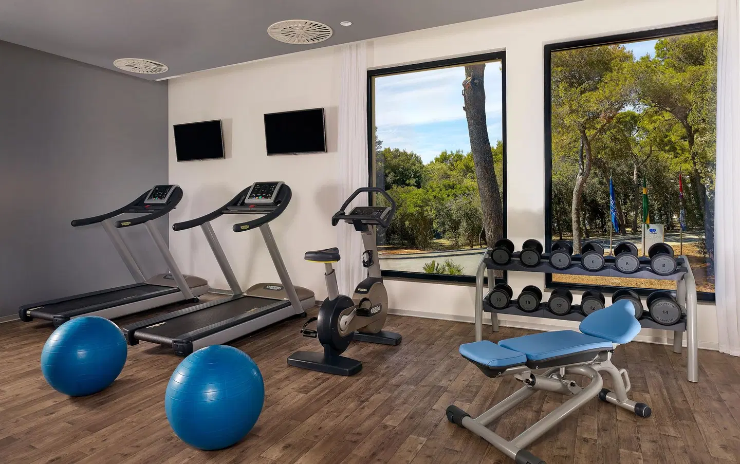 Park Plaza Arena SPORTS_AND_LEISURE