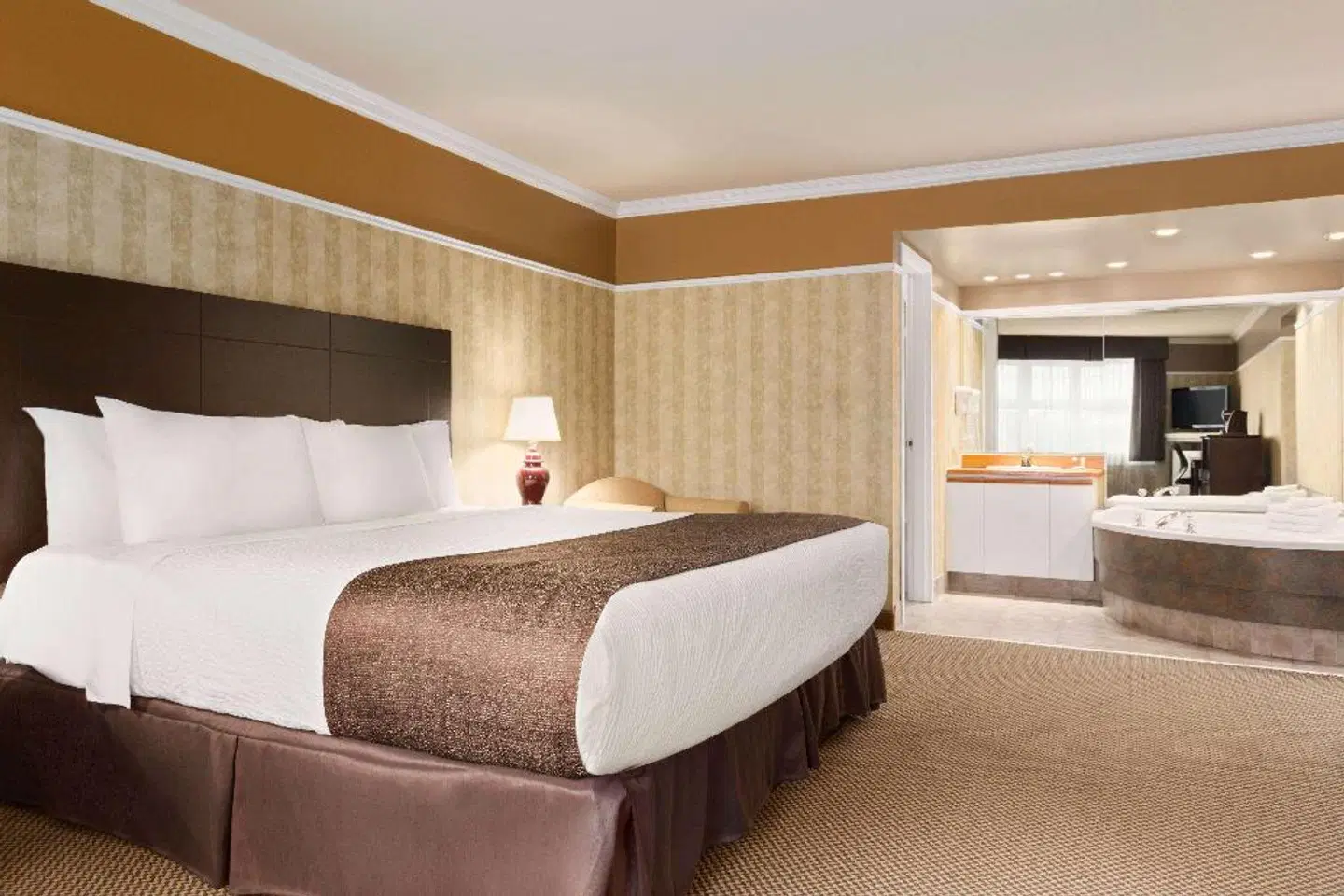 Days Inn by Wyndham Trois-Rivieres ROOM_EXAMPLE