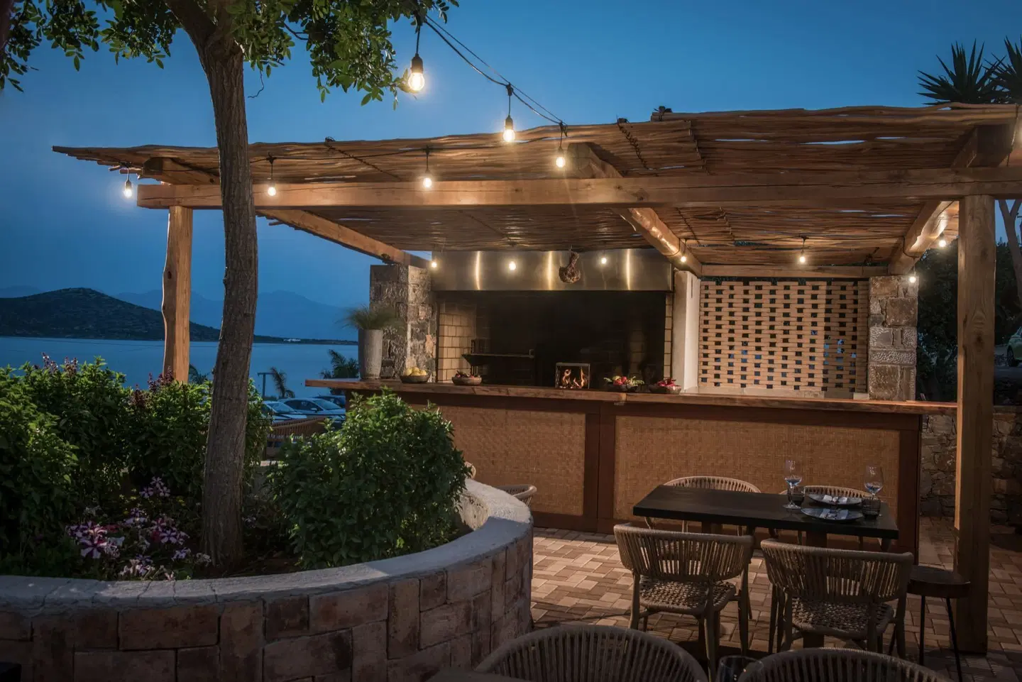 Enorme Infinity Elounda Terrasse