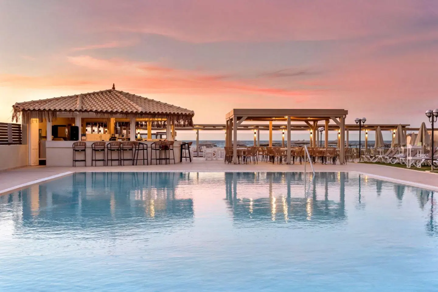 Zeus Hotels Neptuno Beach OUTDOOR_POOL