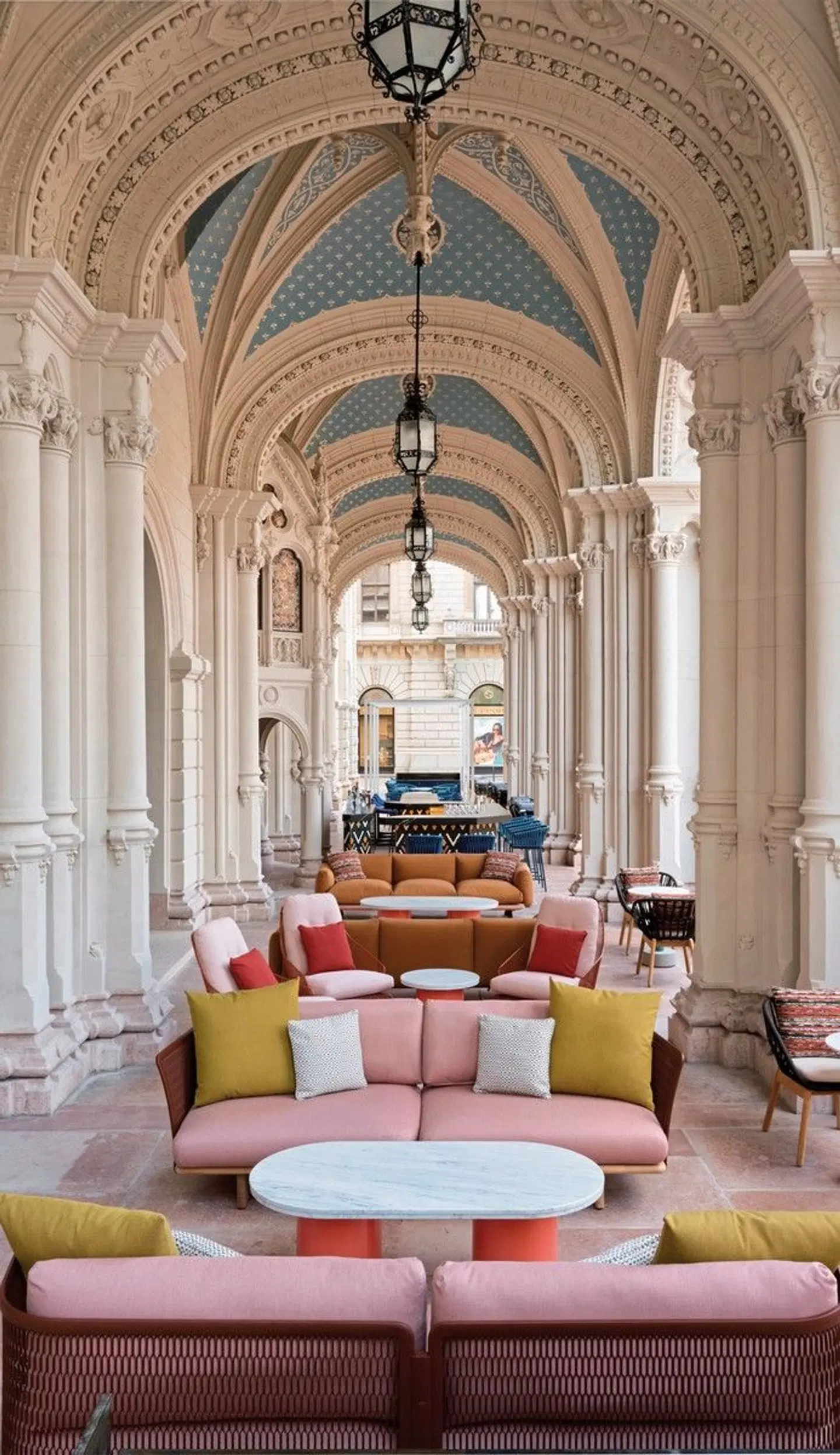 W Budapest LOUNGE_LOBBY