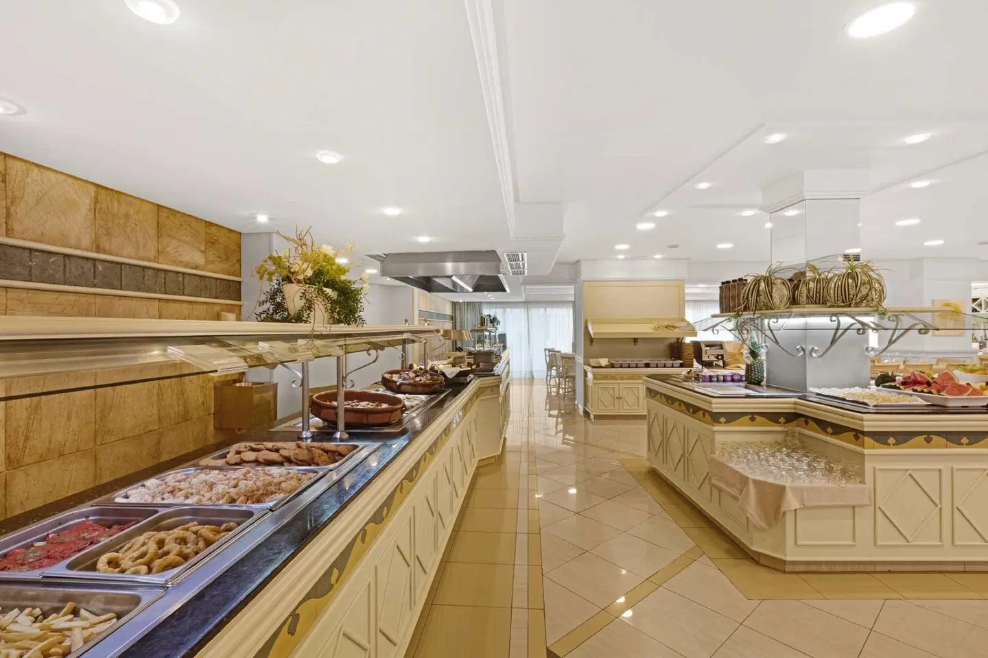 Metropolitan Playa Hotel Restaurant