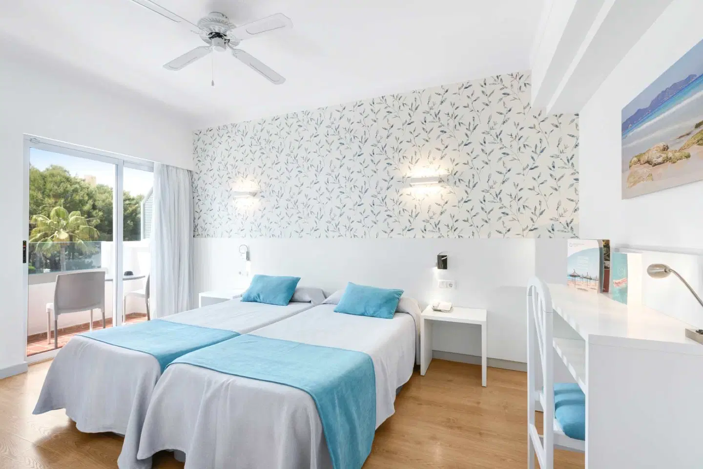 Metropolitan Playa Hotel ROOM_EXAMPLE