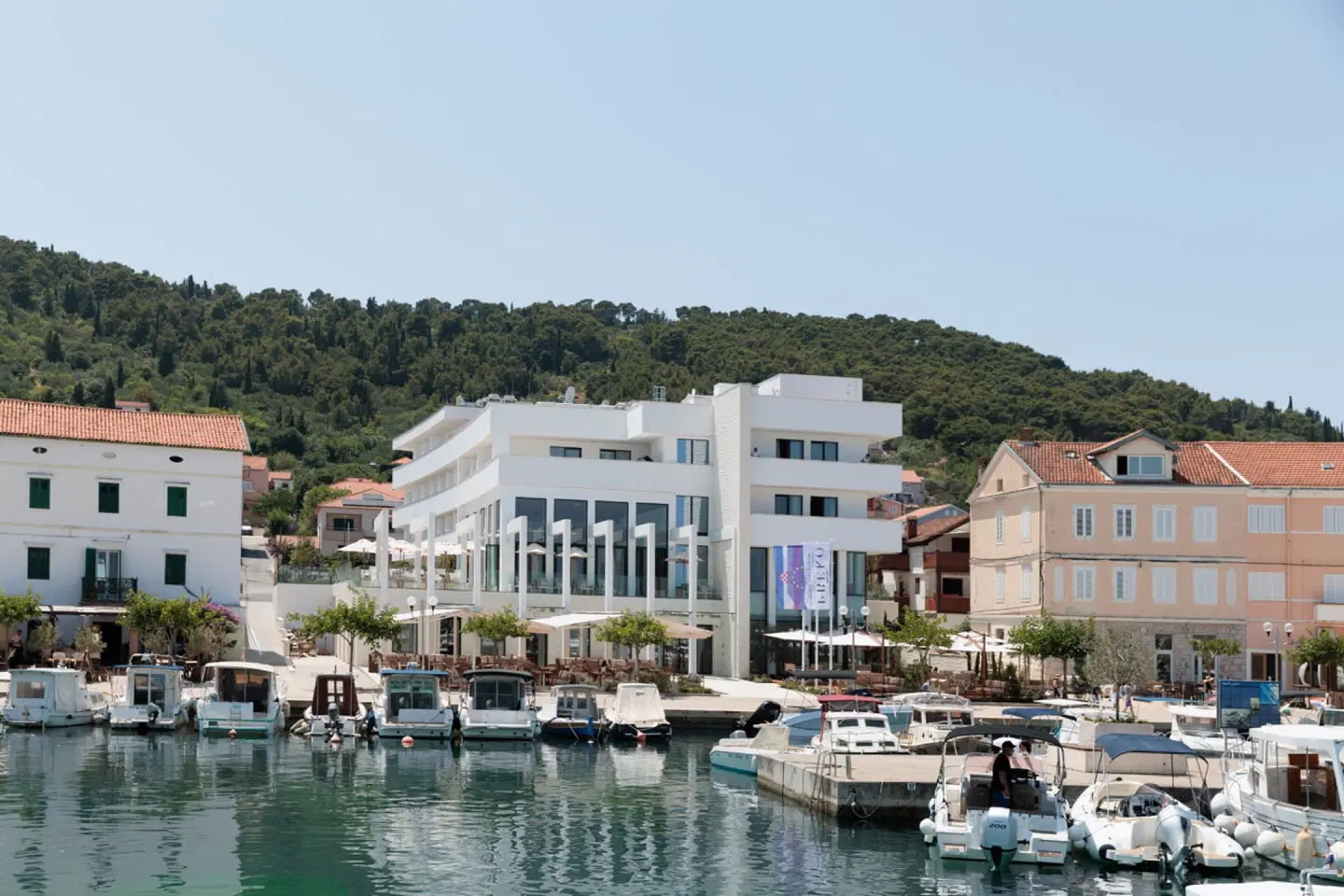 Hotel Preko Curio Collection by Hilton EXTERIOR