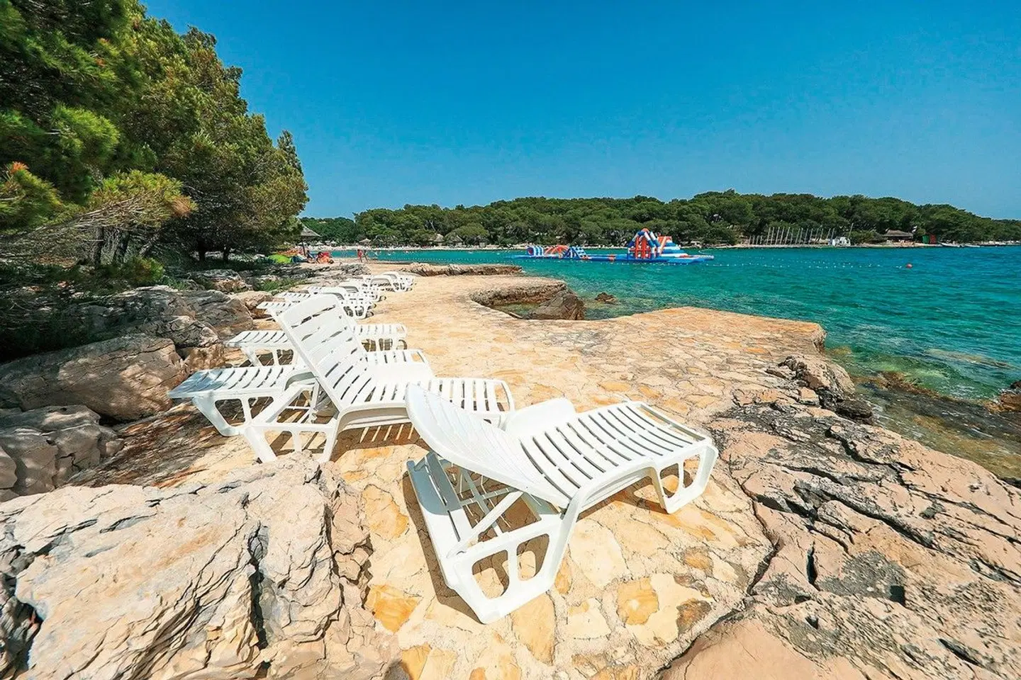 Pine Beach Pakostane Strand