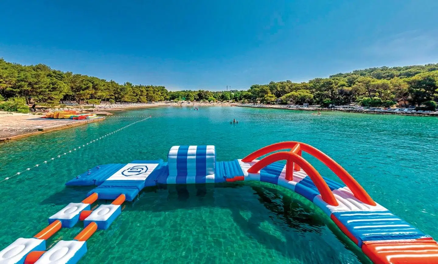 Pine Beach Pakostane Strand