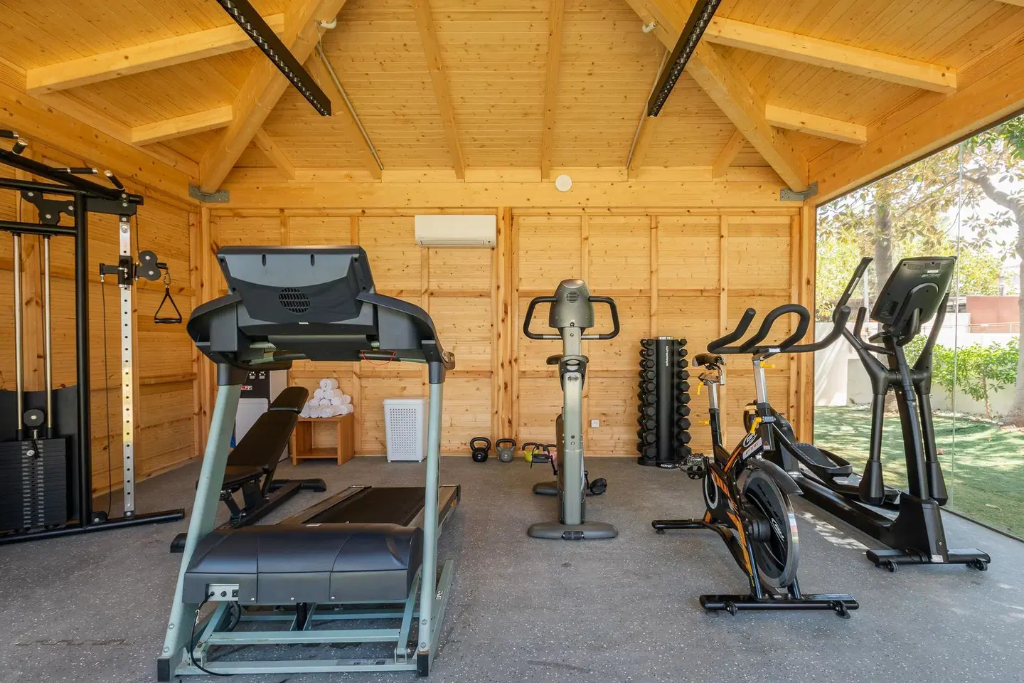 THB Ocean Beach SPORTS_AND_LEISURE