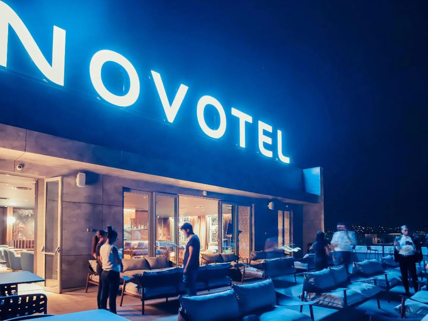 Novotel Convention And Spa Hotel Bar
