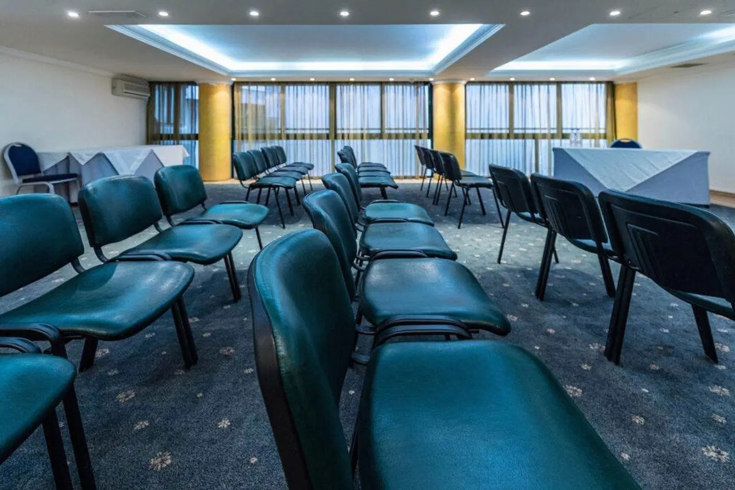 Castello City Hotel Bar