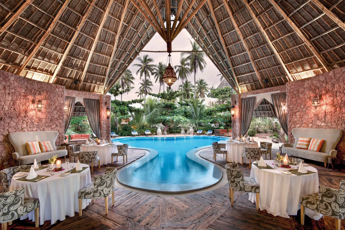 Xanadu Luxury Villas Hallenbad