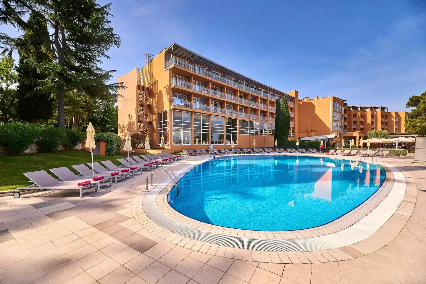 Garden Suites Umag Plava Laguna OUTDOOR_POOL