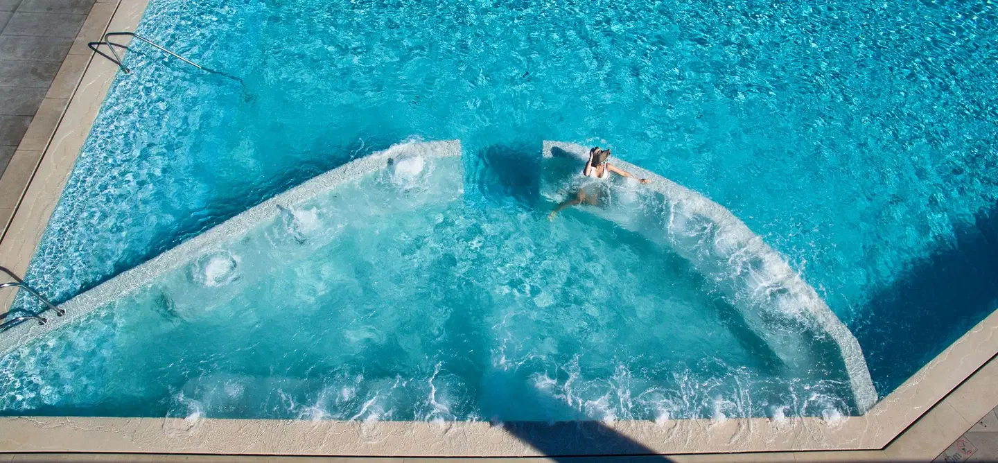 Royal & Imperial Belvedere OUTDOOR_POOL