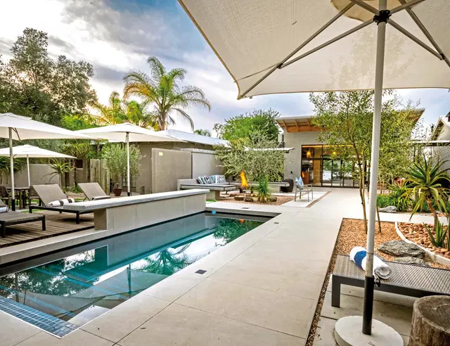 The Elegant Guesthouse OUTDOOR_POOL