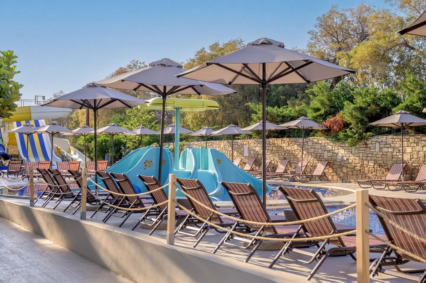 Zeus Hotels Ydoria Resort OUTDOOR_POOL