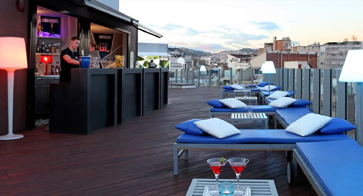 Axel Hotel Barcelona und Urban Spa Terrasse