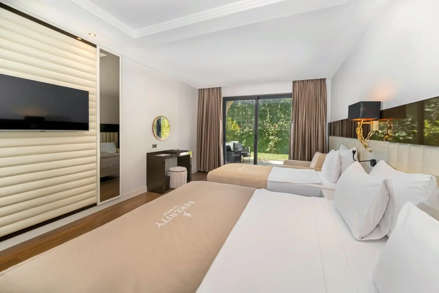 Serenity Queen Hotel ROOM_EXAMPLE