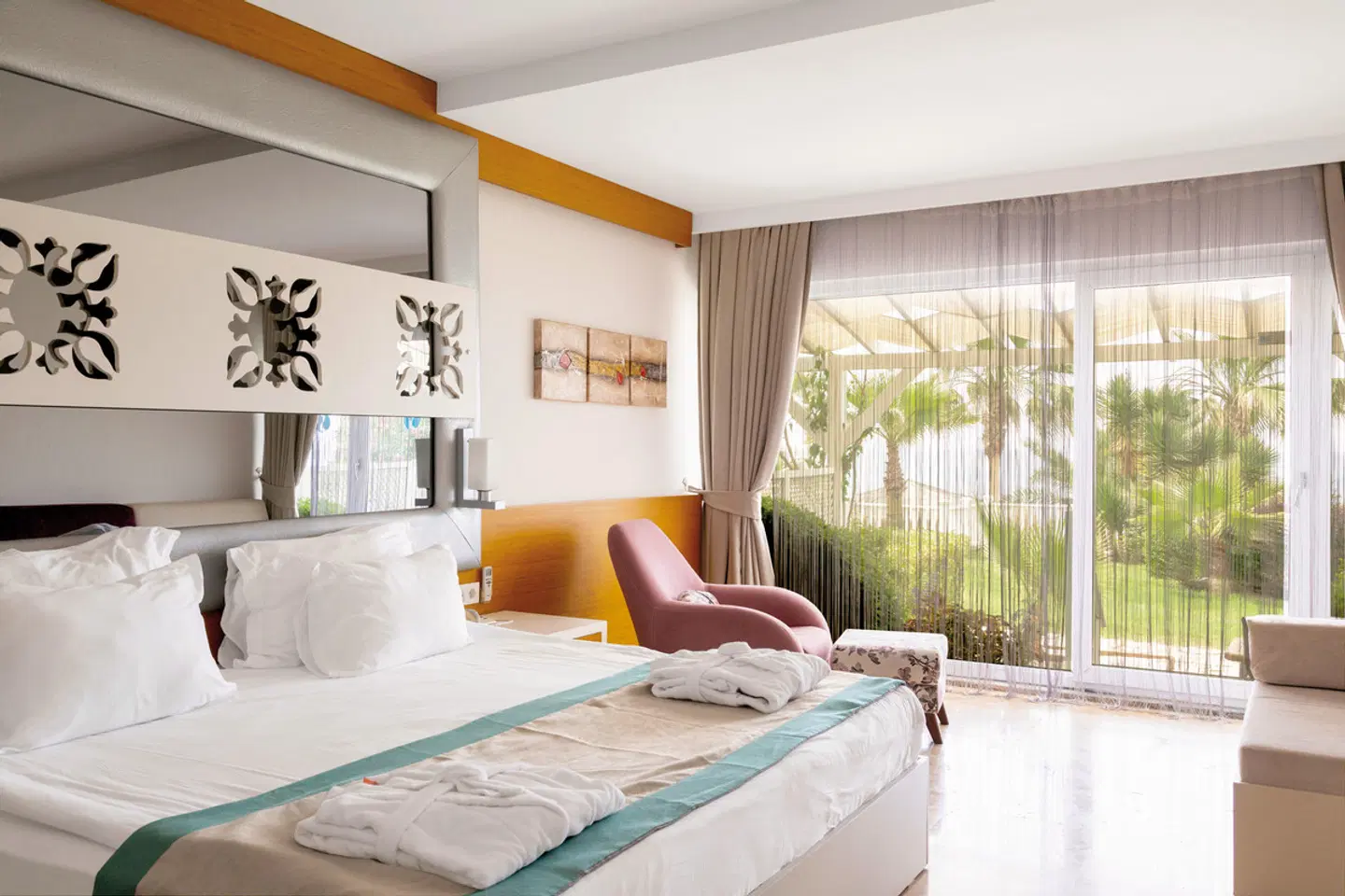 Flora Garden Beach ROOM_EXAMPLE