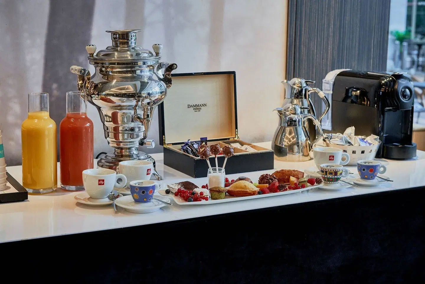 Le Méridien Paris Arc De Triomphe Restaurant