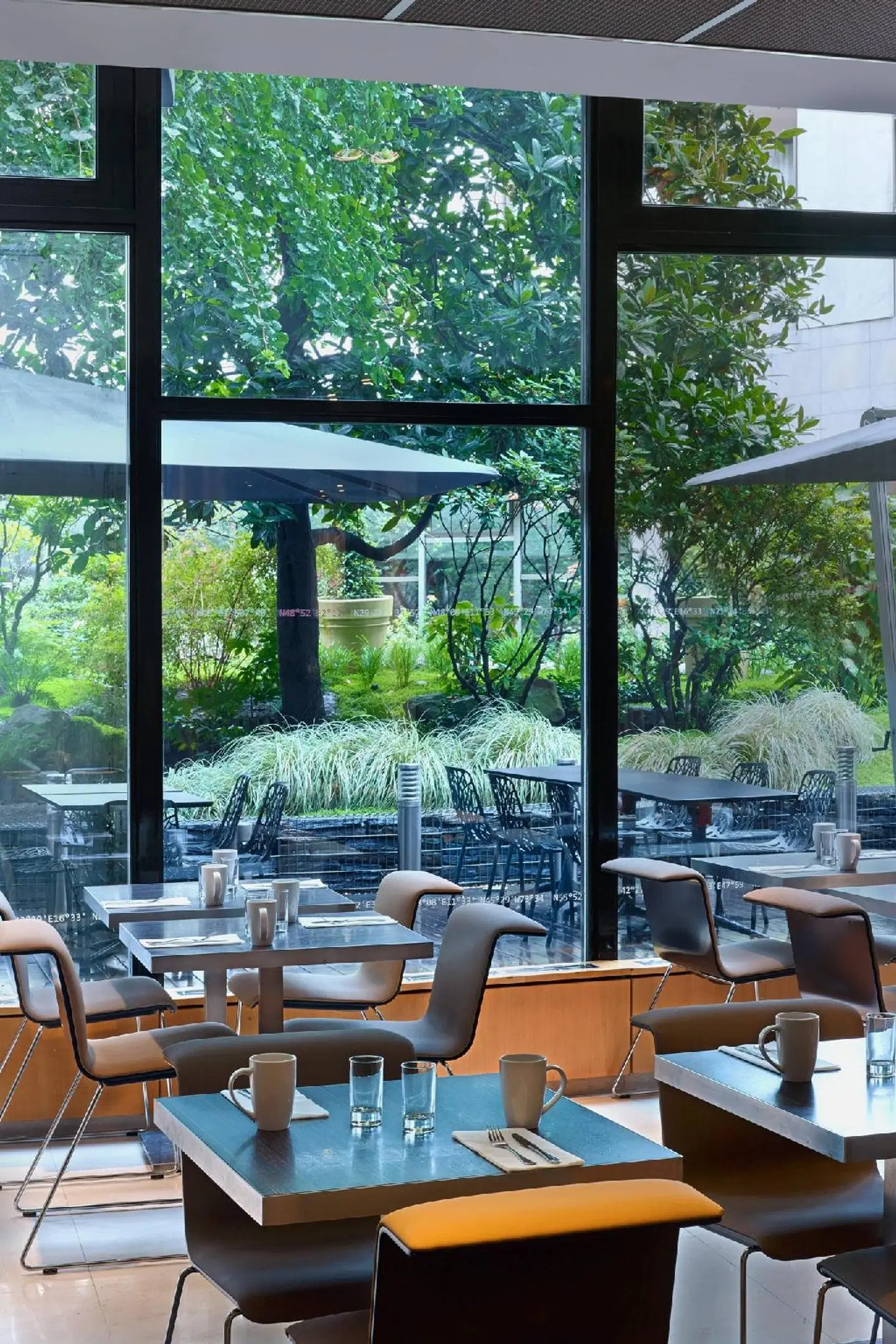 Le Méridien Paris Arc De Triomphe Restaurant