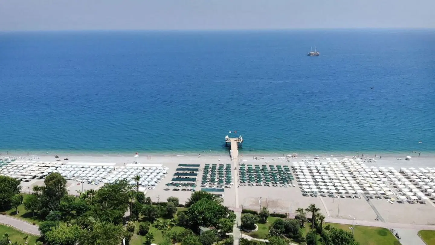 Beso Beach Hotel Strand