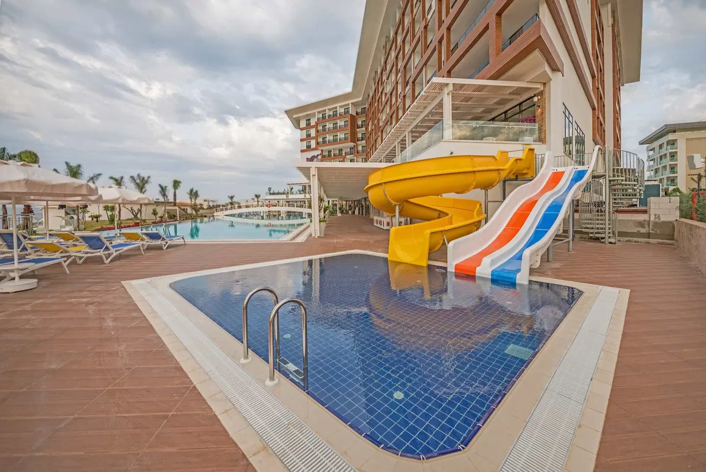 Mary Hotel Alanya (ex Sirius Deluxe Hotel) OUTDOOR_POOL